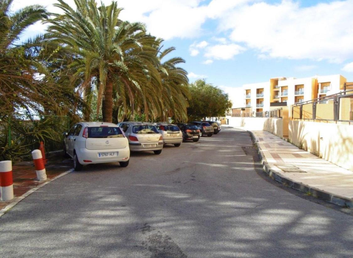 Apartamentos La Roca Costa Del Sol トレモリノス エクステリア 写真